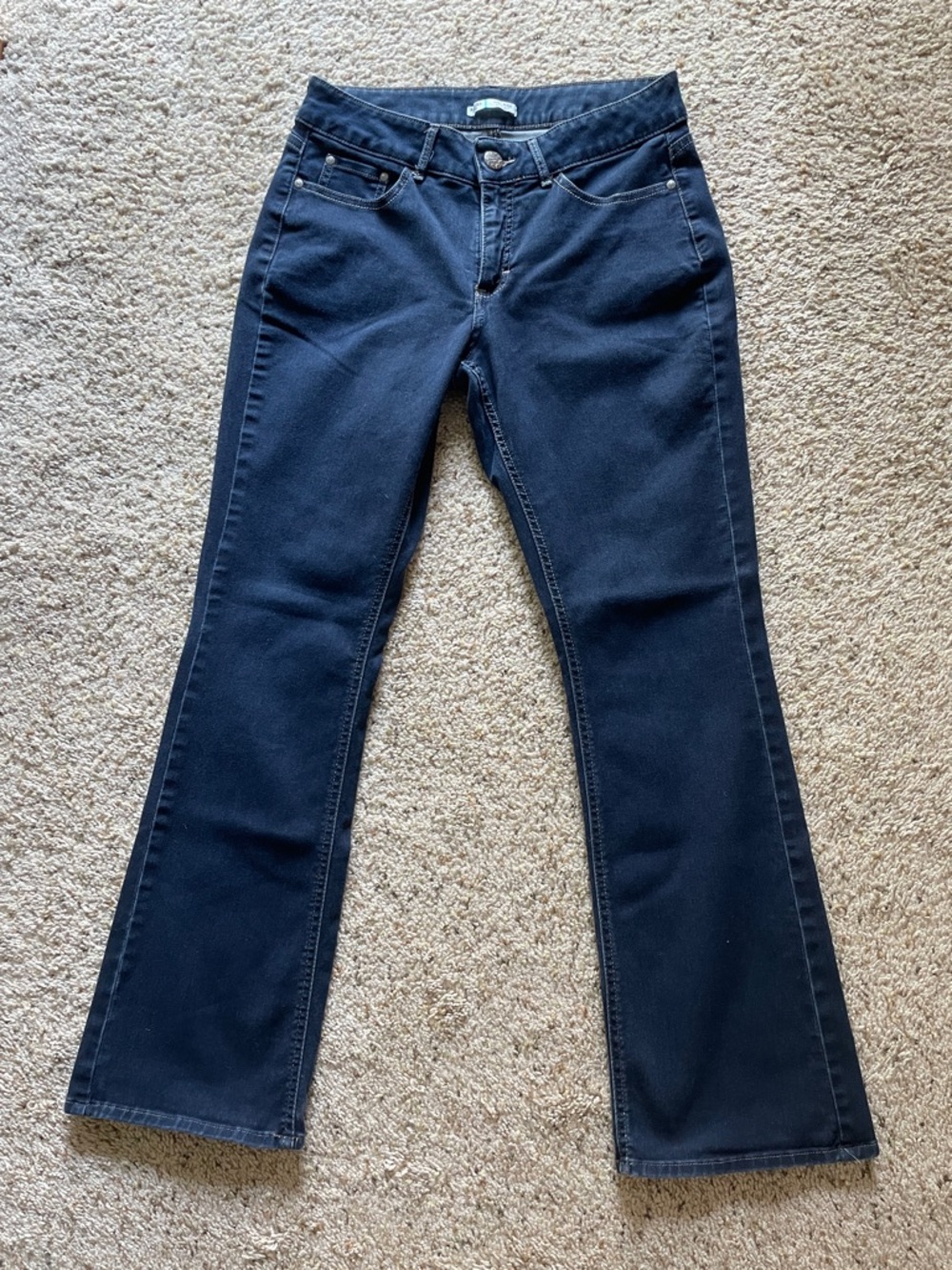 Riders by Lee mid rise boot cut in great condition dark wash